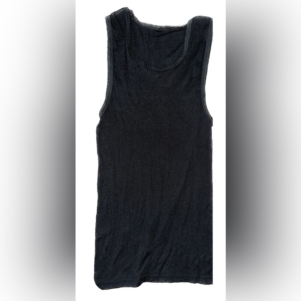 Men’s Black wife beater size M